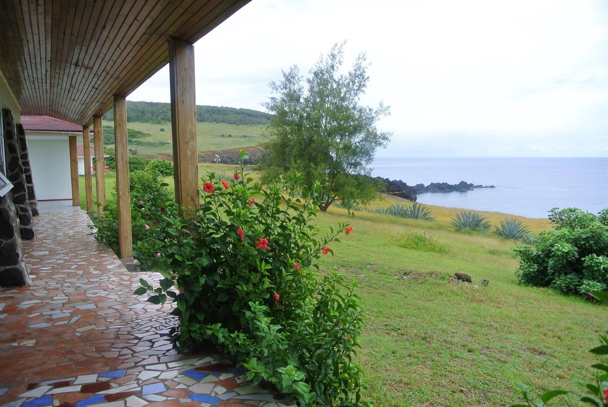 Iorana Isla De Pascua Hotel Hanga Roa Esterno foto